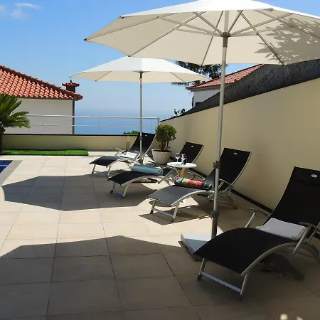 Apartment Studio Flat With Pool