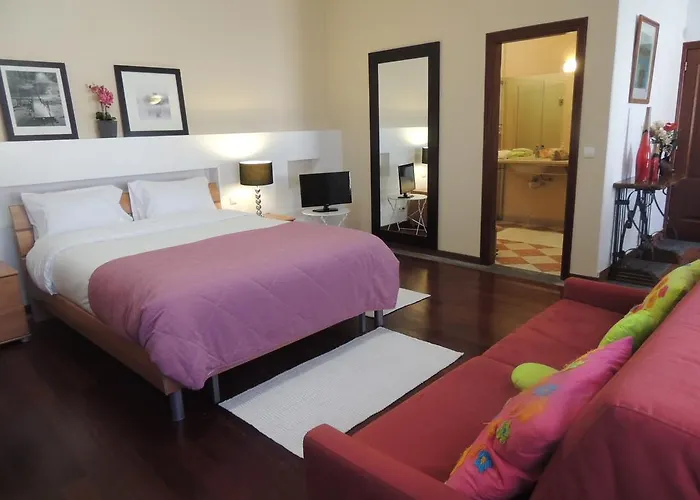 Studio Flat With Pool