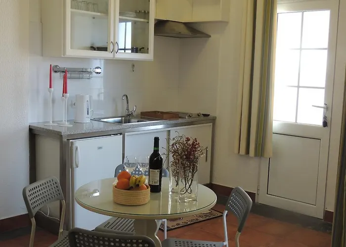 Studio Flat With Pool Apartment *