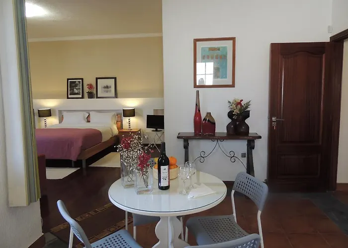 Studio Flat With Pool *