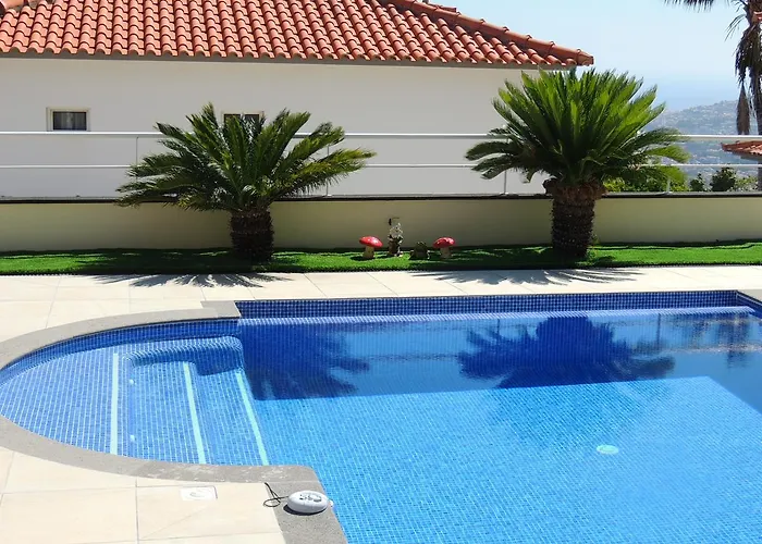 Apartment Studio Flat With Pool